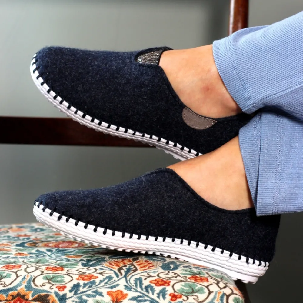 Slip-on-Lunar Shoes Colette Navy Full Slipper