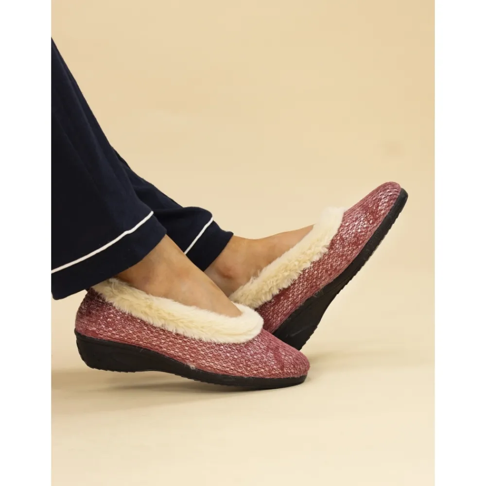 Slip-on-Lunar Shoes Marlene Burgundy Wedge Slipper