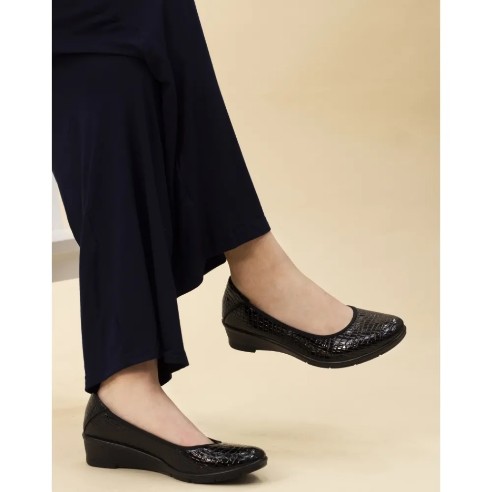 Comfort Shoes | Wedges-Lunar Shoes Winnie Black Wedge Shoe